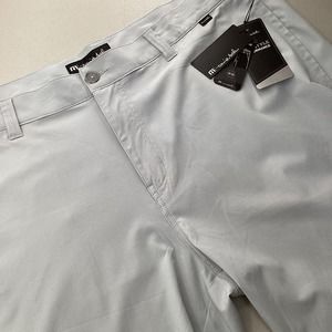 Travis Mathew Golf Shorts Mens 42 Light Gray 9" Inseam Carlsbad Pockets Stretch‎